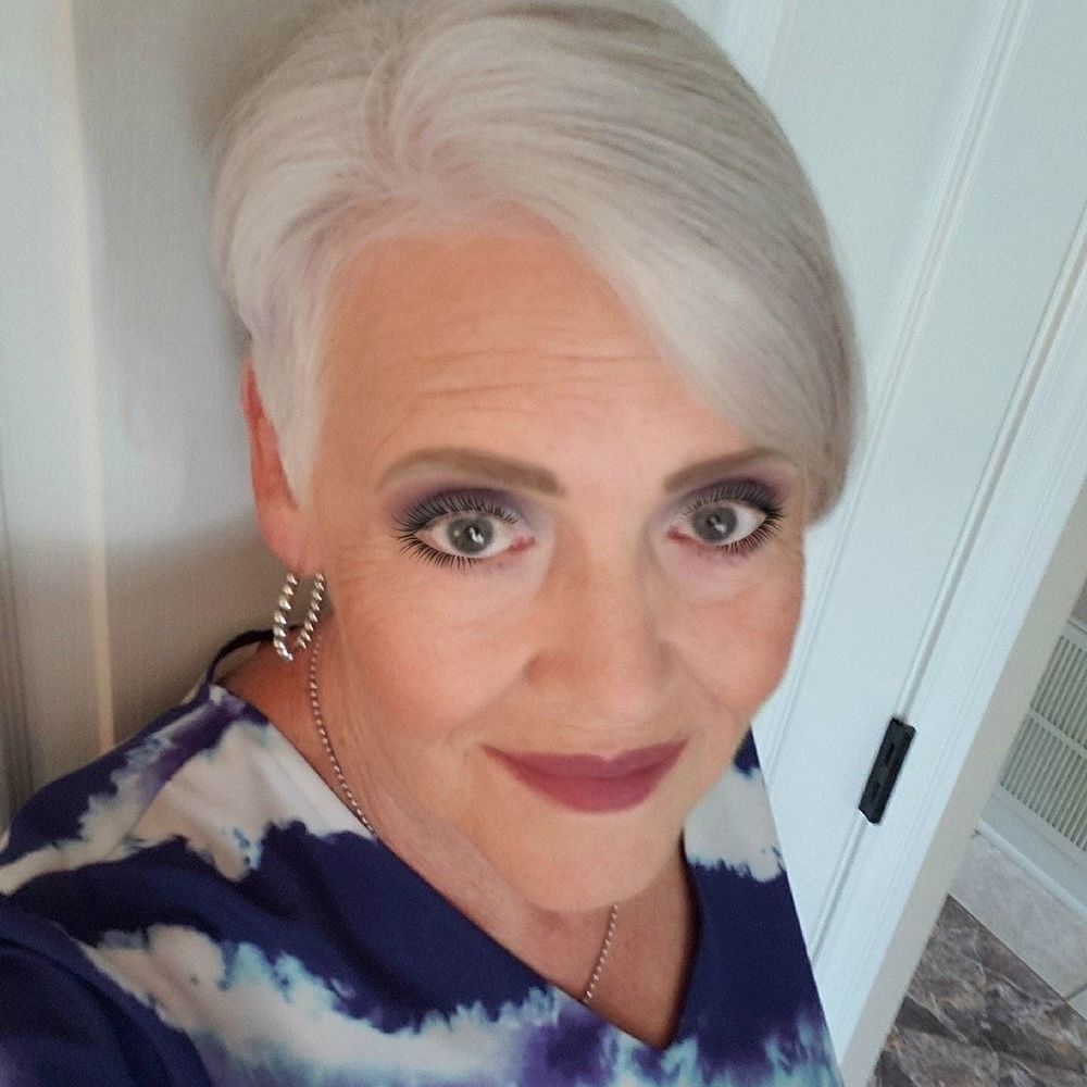 Meet your Posher, Peggy